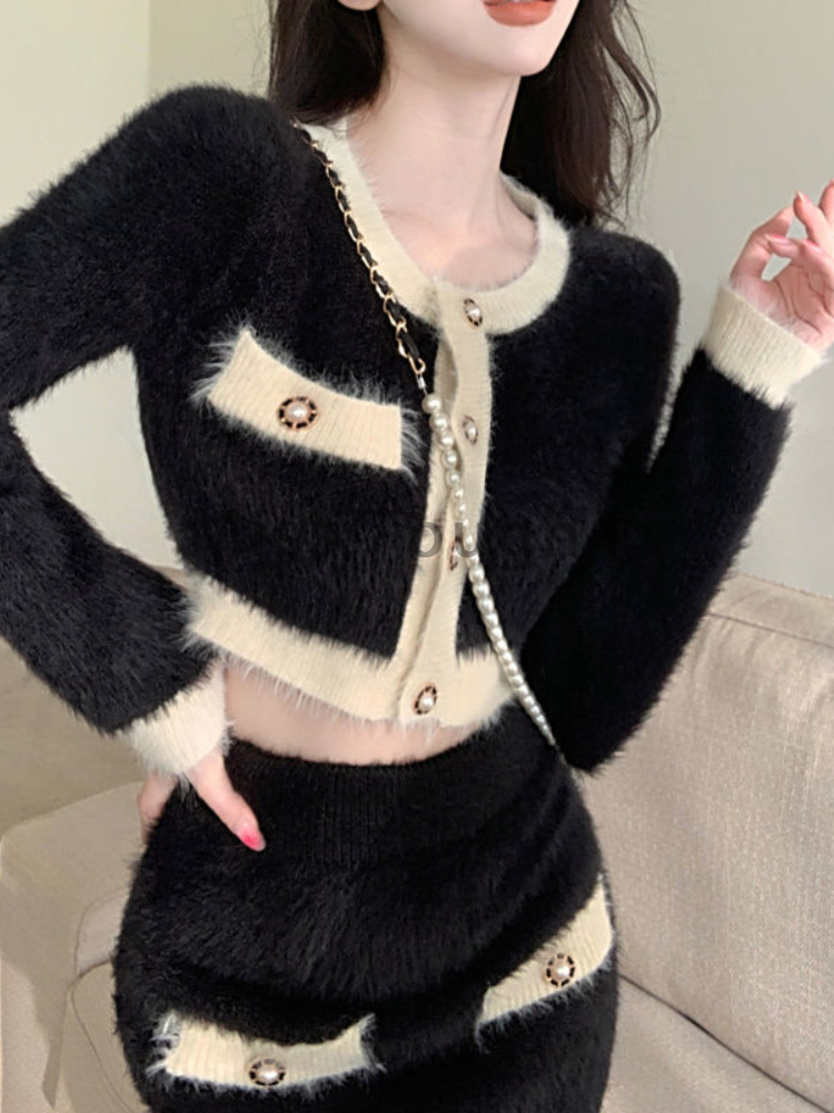Зимний пушистый вязаный компле – обзор и цена Winter Clothing Sales